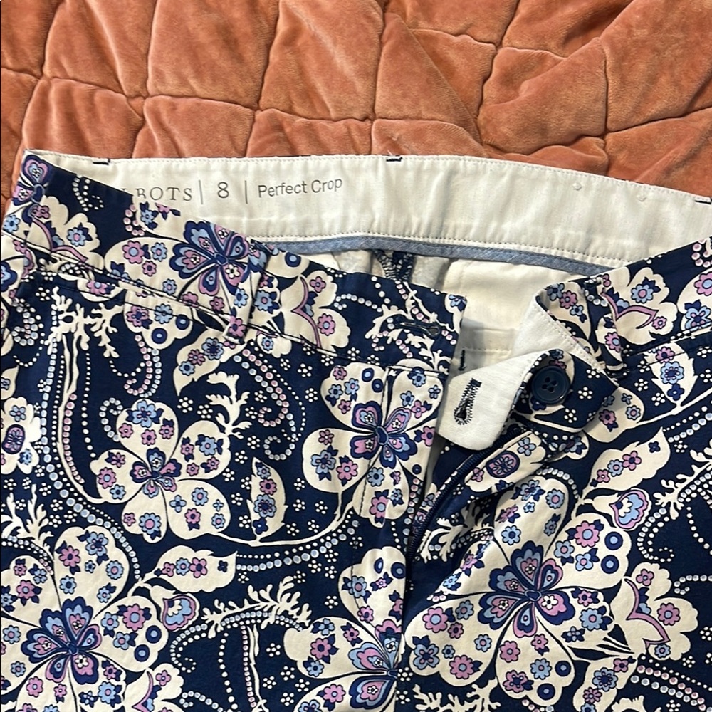 Talbots Navy and White Floral Cropped Pants
